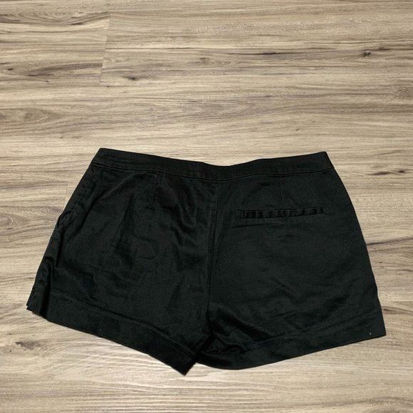 H&M | Women's Black Shorts Size 10 - Picture 5 of 5